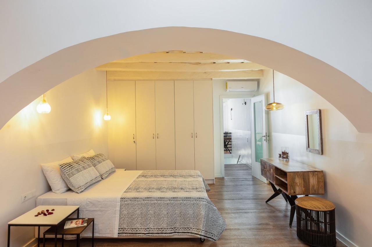 Anne Apartment, At The Venetian Port Of Rethimno! Rethymno (Crete)