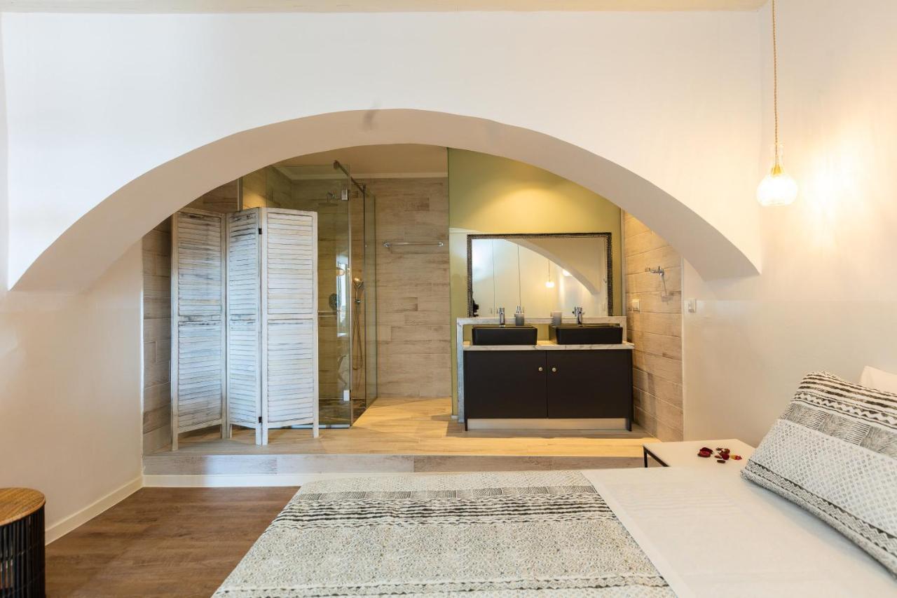 Anne Apartment, At The Venetian Port Of Rethimno! * Ρέθυμνο