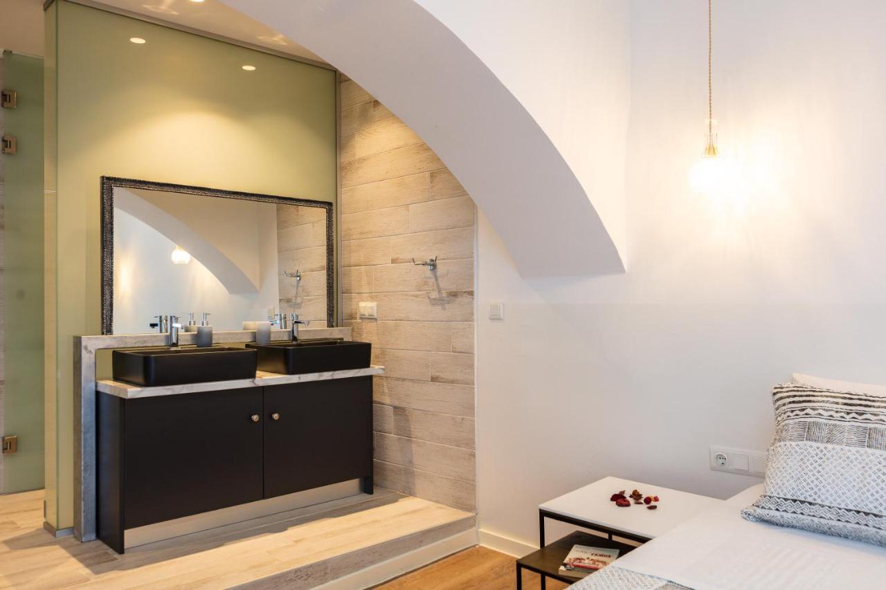Apartment Anne Apartment, At The Venetian Port Of Rethimno! Rethymno (Crete)