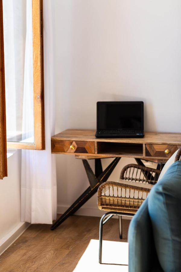 Anne Apartment, At The Venetian Port Of Rethimno! * Rethymno (Crete)